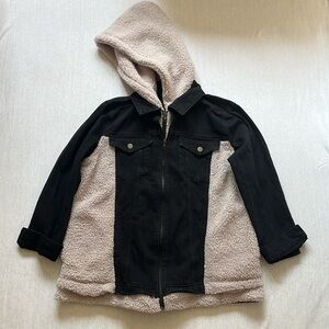 NWOT Newbury Kustom denim/faux shearling accent, Jean, black/tan jacket size L